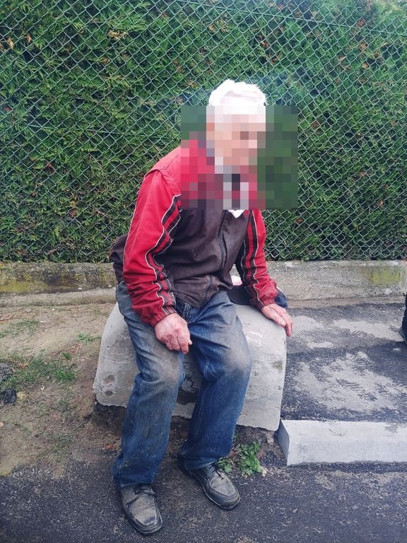 87-річний чоловік отримав травму голови. Фото: Патрульна поліція Львівщини.