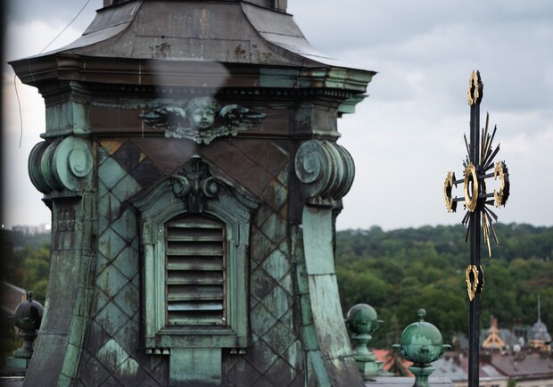 Екскурсія вежею Органного.