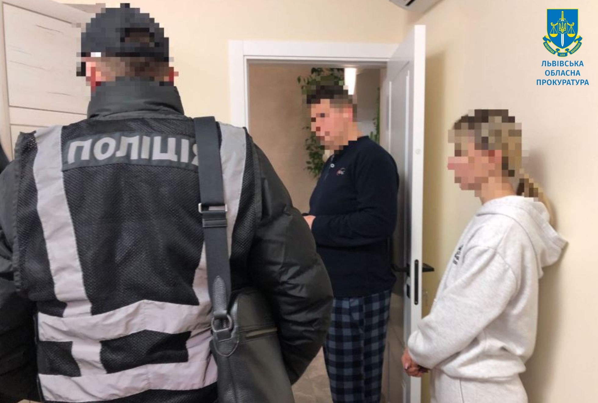 На Львівщині викрили працівників банку на привласненні грошей клієнтів.