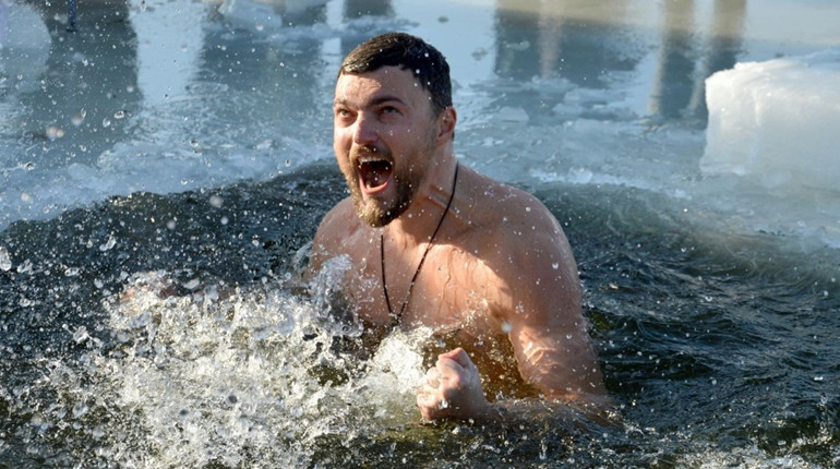 Галицька корона. Купання на Водохреща 2022