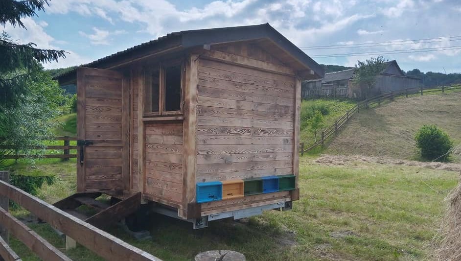 Сон на вуликах у Рокитному.