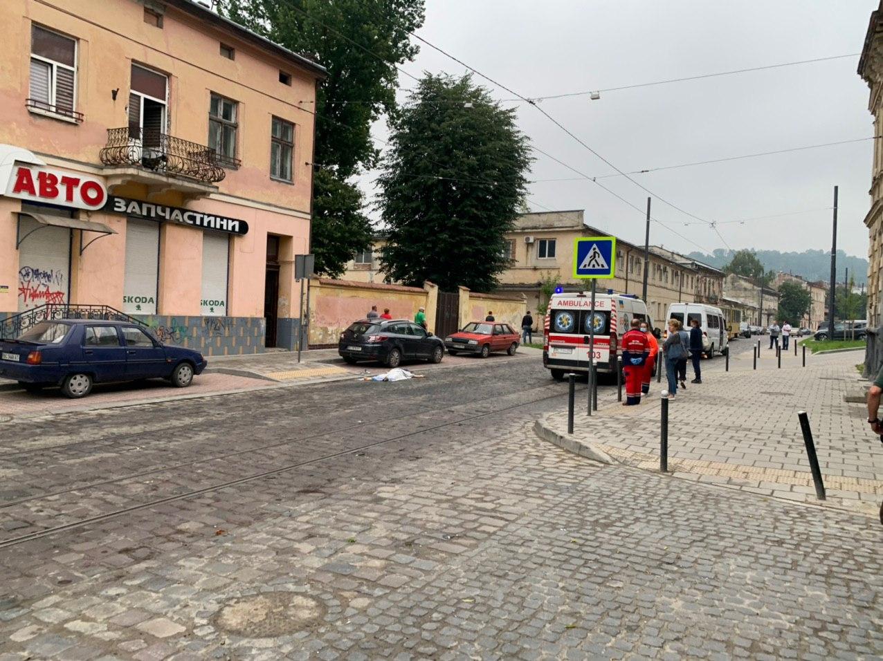 Загинула миттєво: на Замарстинівській збили жінку. Фото: Варта 1. 