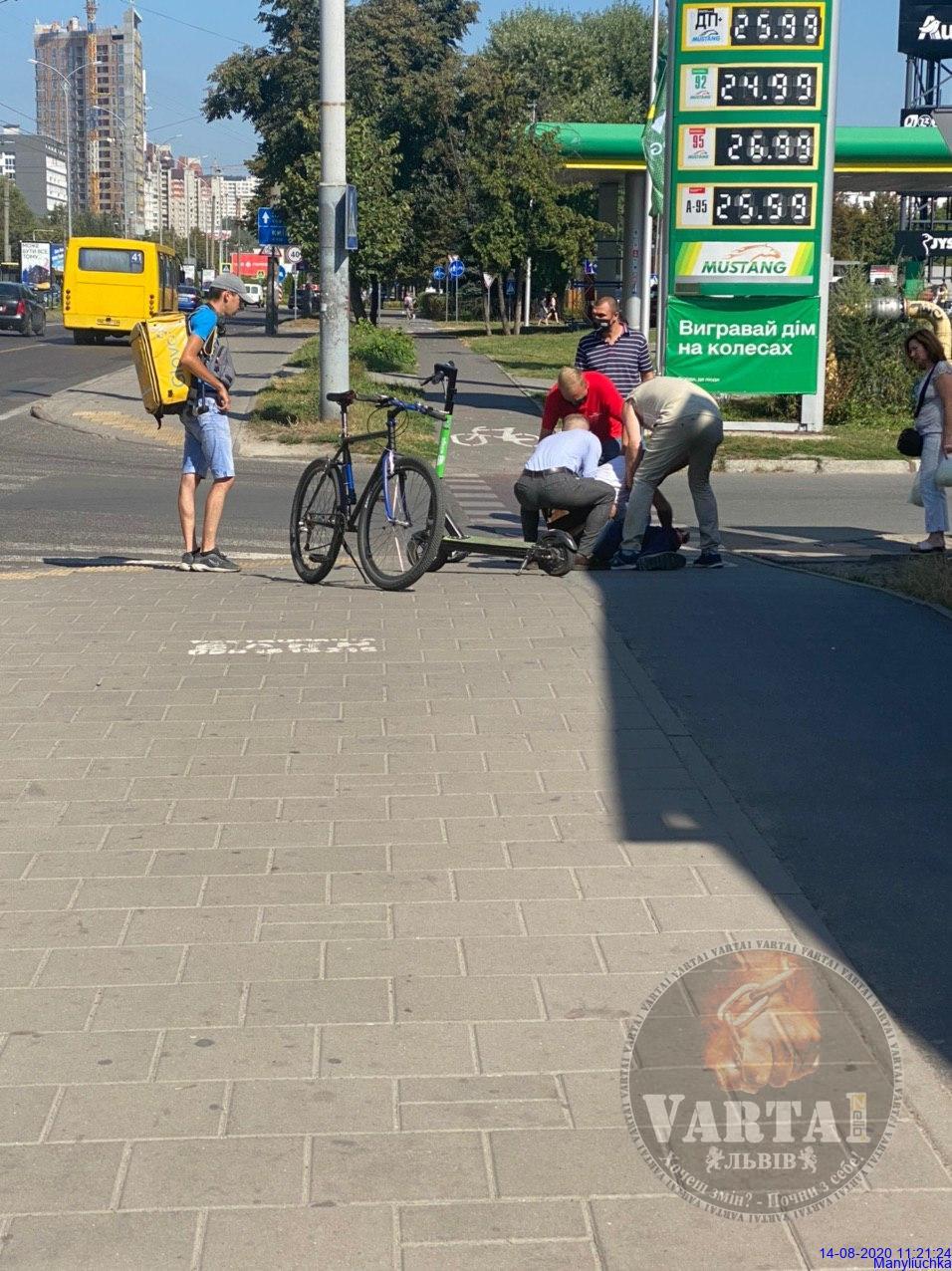 Не поділили велосипедну доріжку: на проспекті Чорновола сталося нетипове зіткнення. Фото: Варта 1.