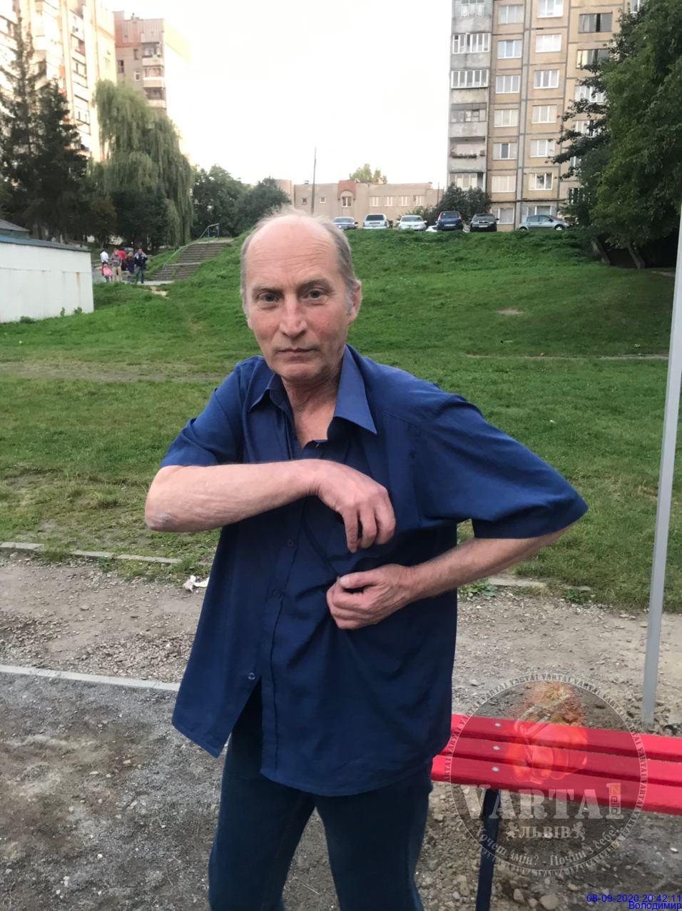 Торкався і гладив: на Личакові чоловік на дитячому майданчику чіплявся до дівчаток. Фото: Варта 1 .