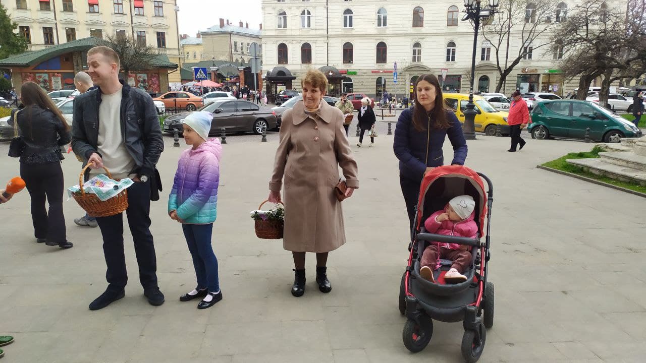 У Львові розпочалося освячення великодніх кошиків. Фото: Depo.Львів.  
