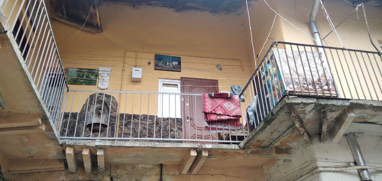 У Львові «декомунізували» популярний серед туристів радянський дворик. Фото: lviv.vgorode.ua