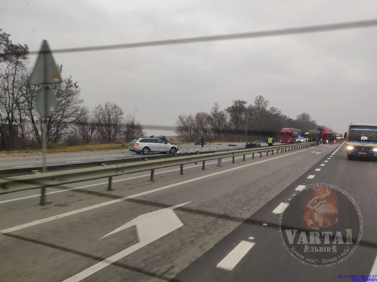 У масштабній ДТП на Львівщині загинула дитина, ще двоє людей — у реанімації