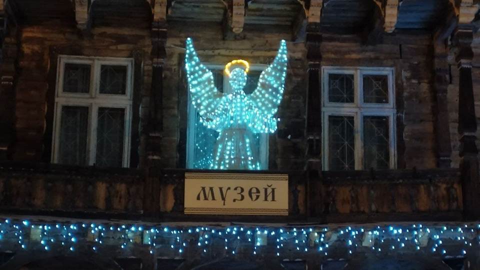 Місця для зимової фотосесії у Трускавці: 10 локацій із різдвяними інсталяціями фото 1