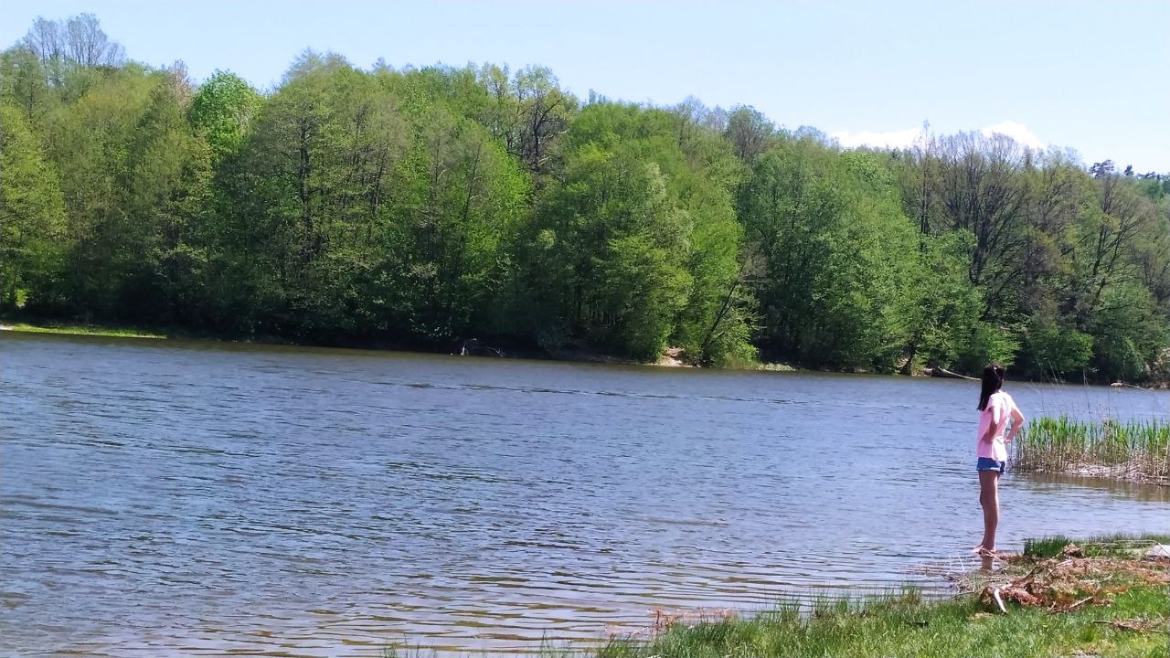 На Львівщині розпочався купальний сезон.