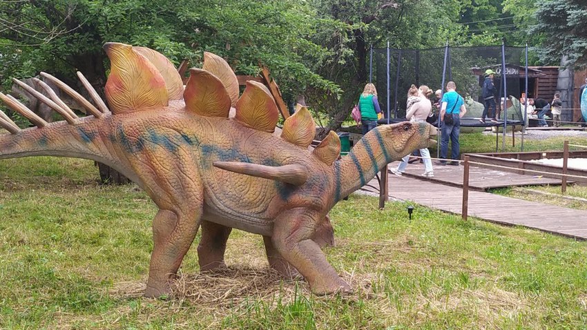 У Трускавці відкрили Парк "живих" динозаврів.