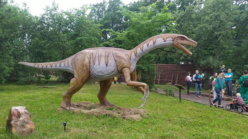 У Трускавці відкрили Парк "живих" динозаврів.