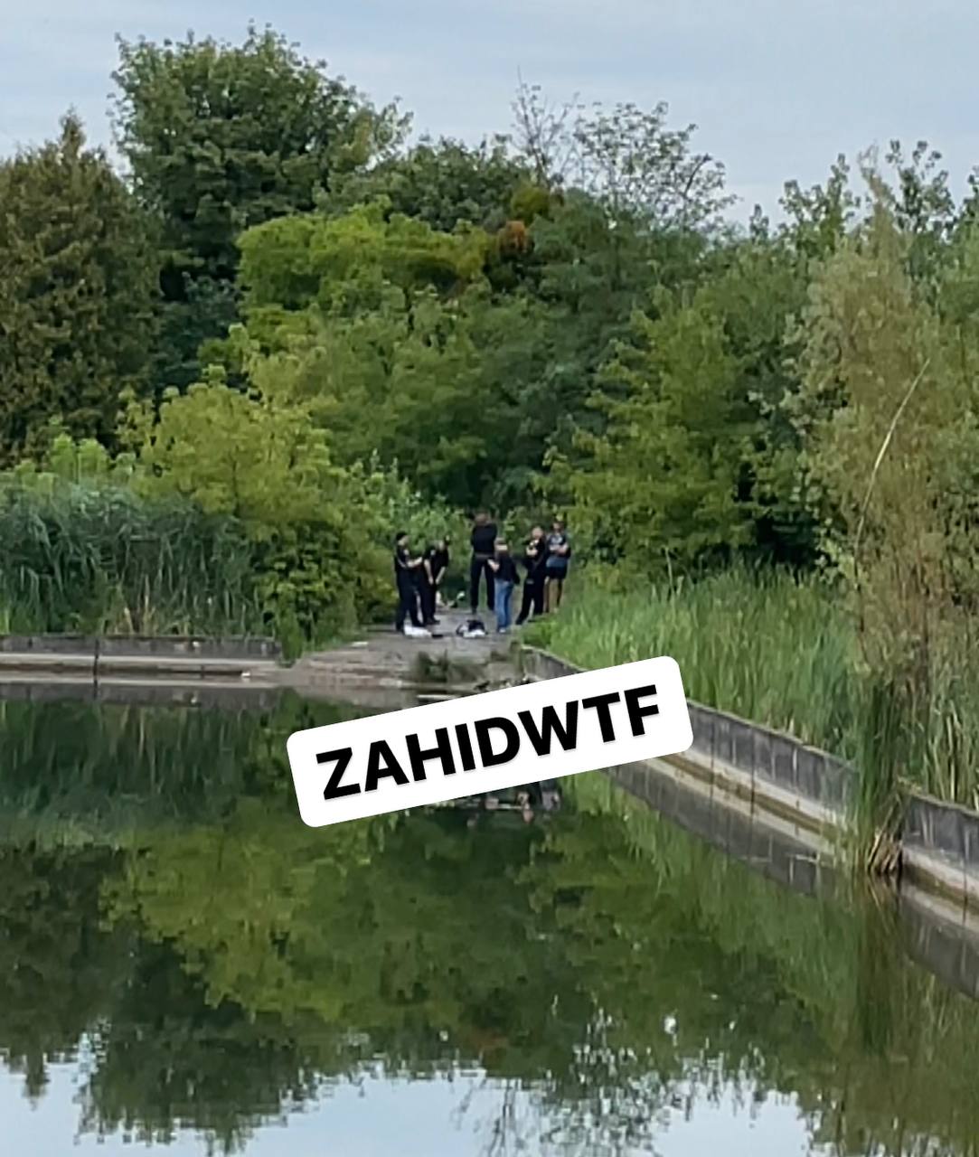 У Львові в озері виявили труп.