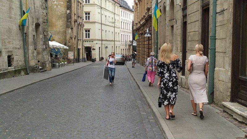 Львів святкує День Державного прапора України – фото та відео з центру міста.