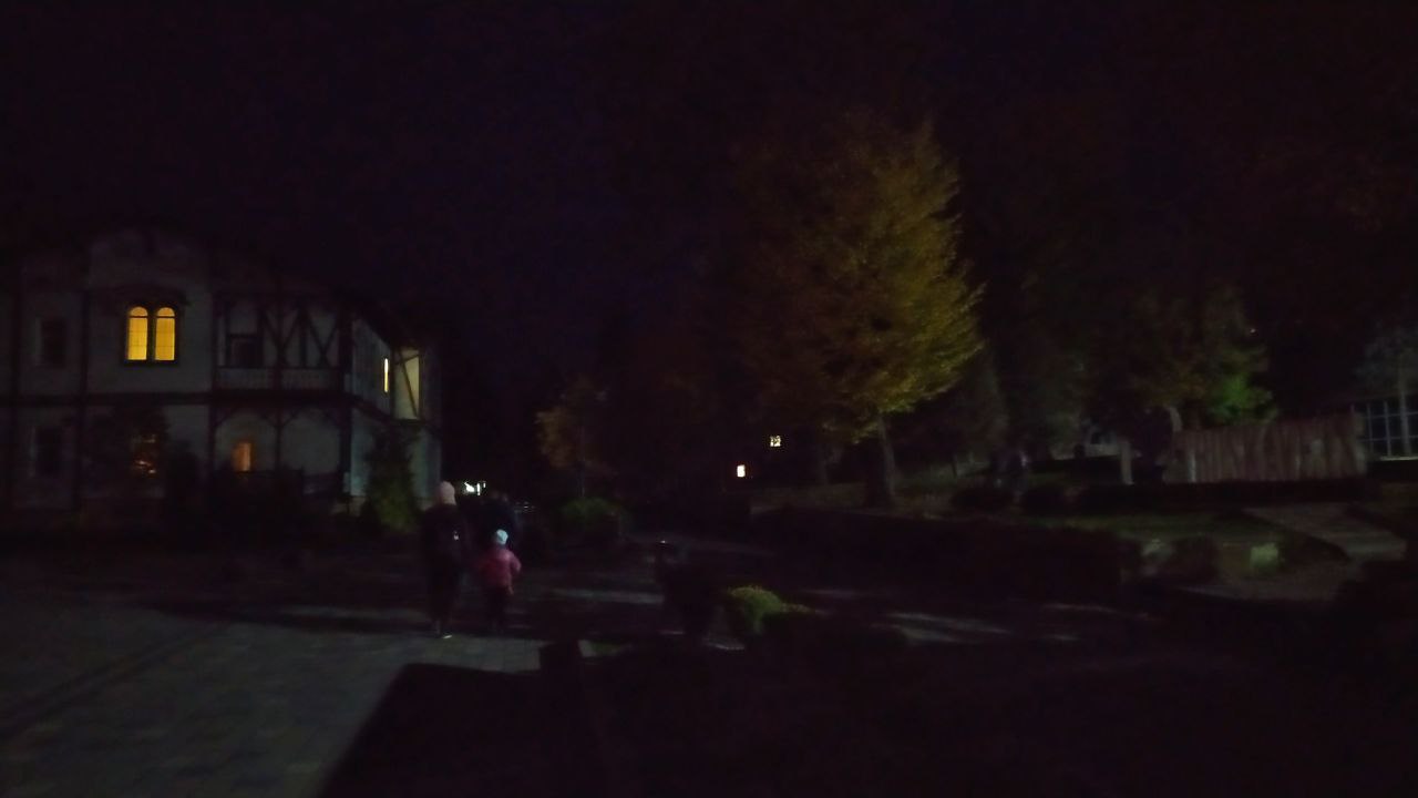 Трускавець і Червоноград відмовилися від вуличного освітлення — фото та відео фото 1