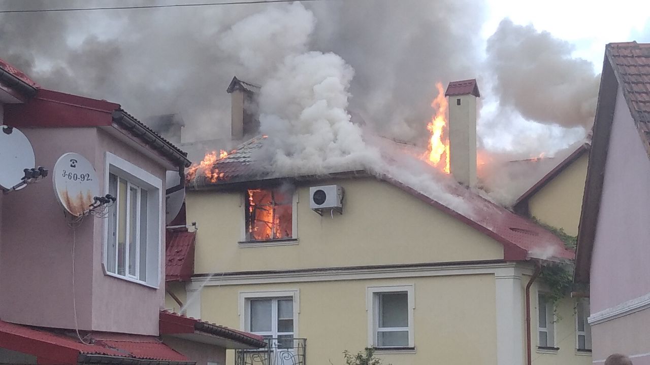 У Трускавці горить спа-готель "П'ятий океан" — фото та відео.