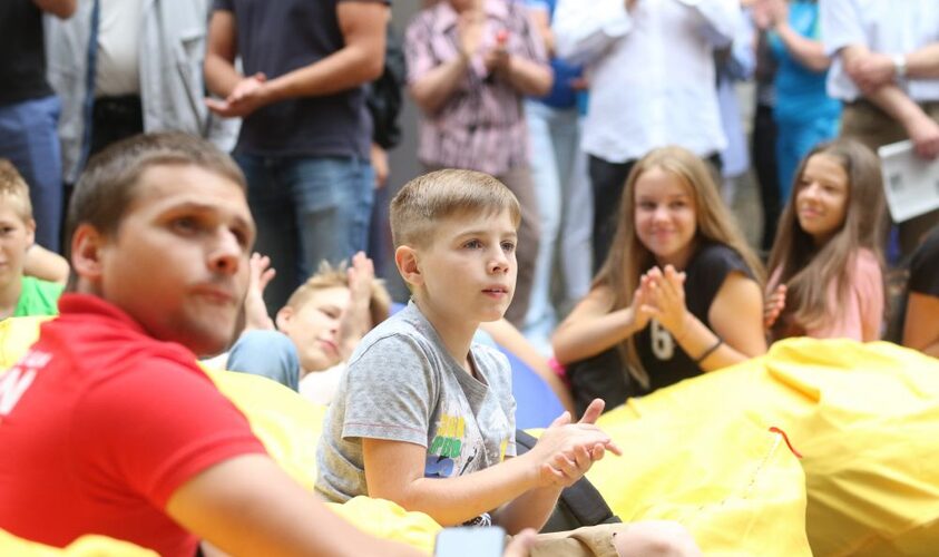 Перегляд Олімпійських ігор у фан-зоні.