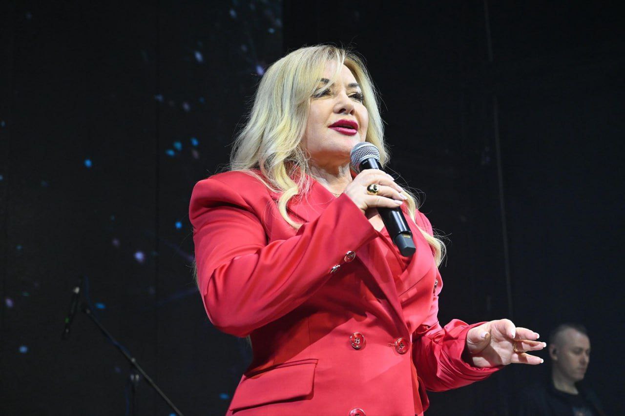 Оксана Білозір.