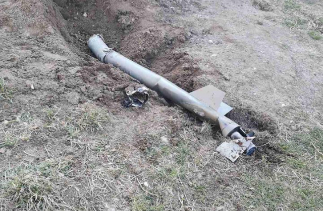 На Яворівському полігоні на подвір’я житлового будинку впав снаряд.  Фото Гал-інфо.