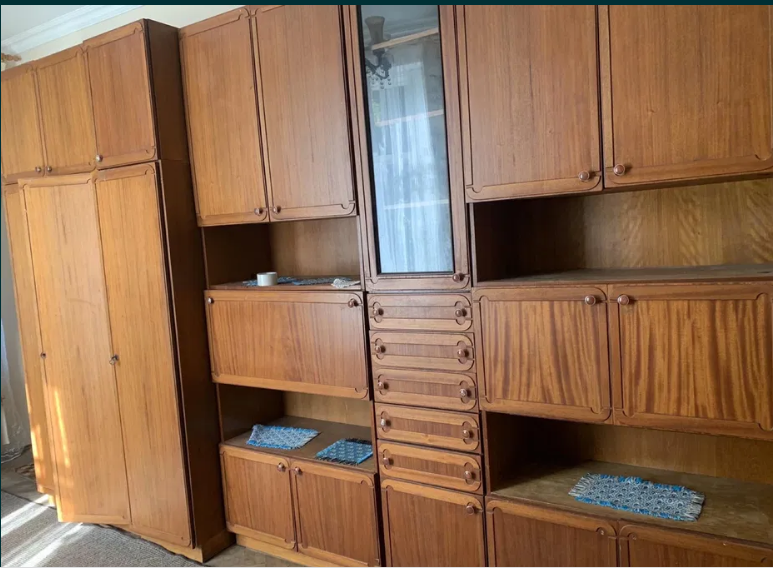 Де та які меблі можна взяти у Львові безкоштовно.