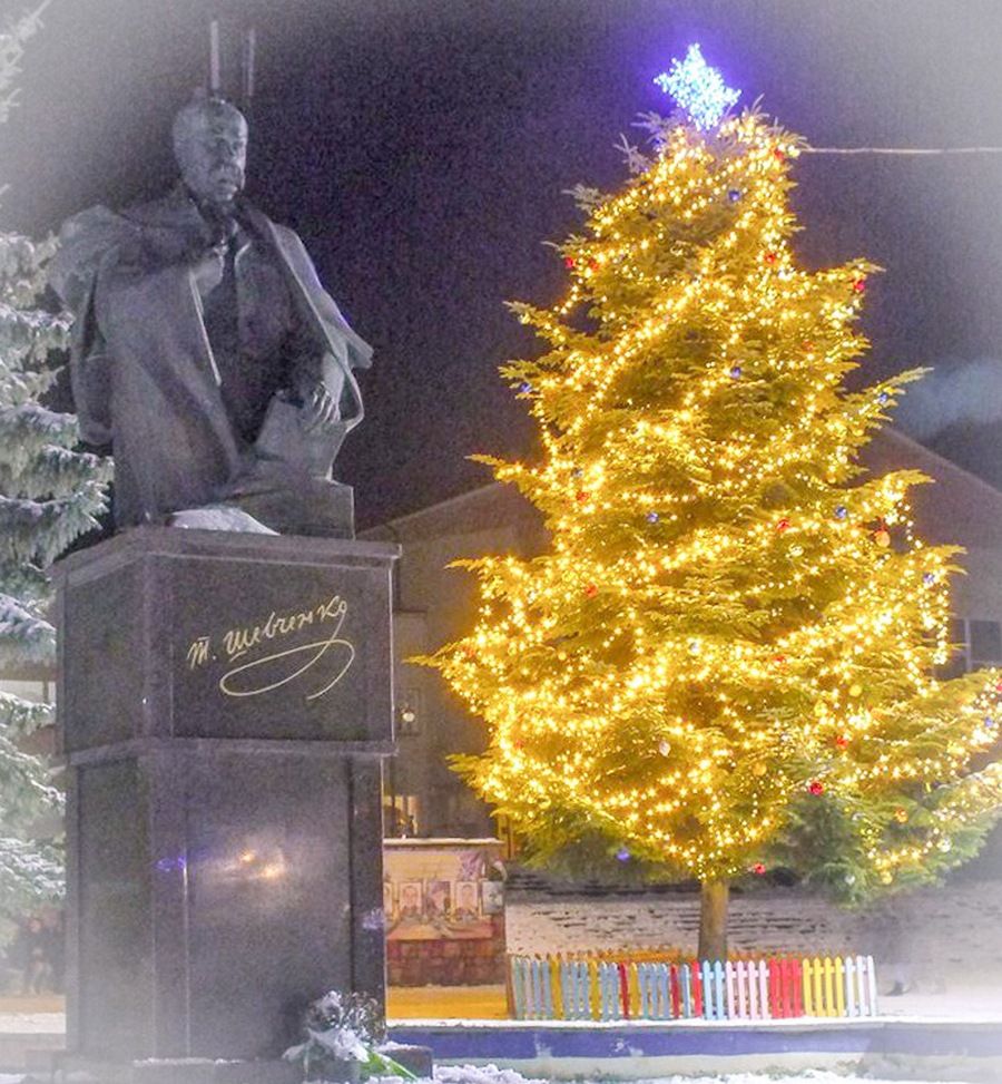 Головна новорічна ялинка Стебника 2021-2022