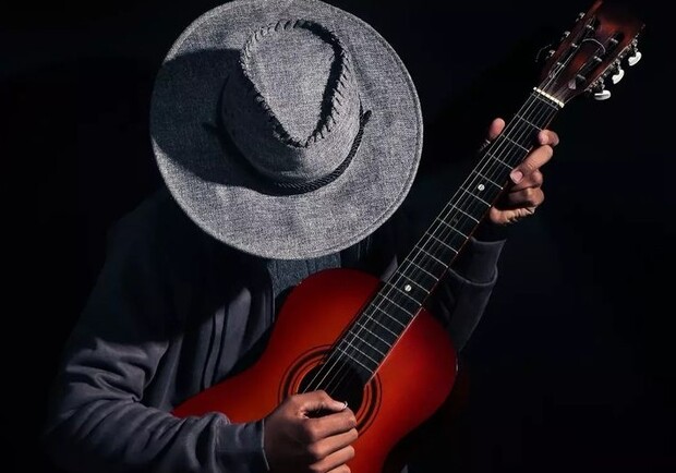 Іспанська класична гітара.