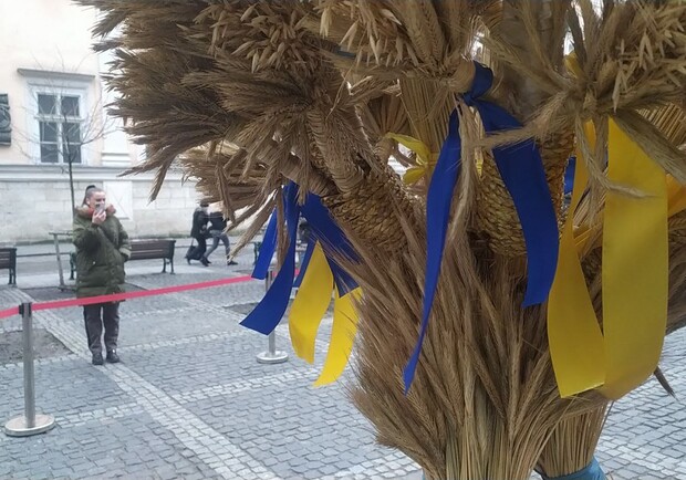 Різдвяний Дідух у центрі Львова.