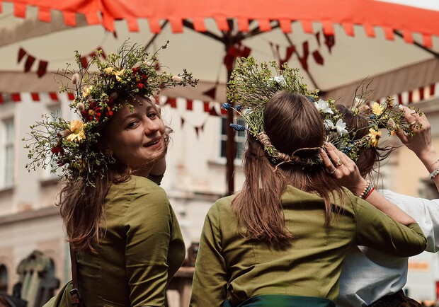 Середньовічний ярмарок.