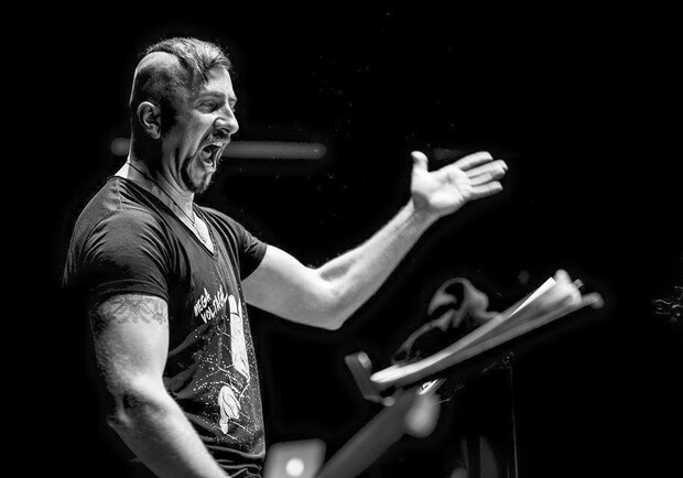 W live. Молитва для Василя.