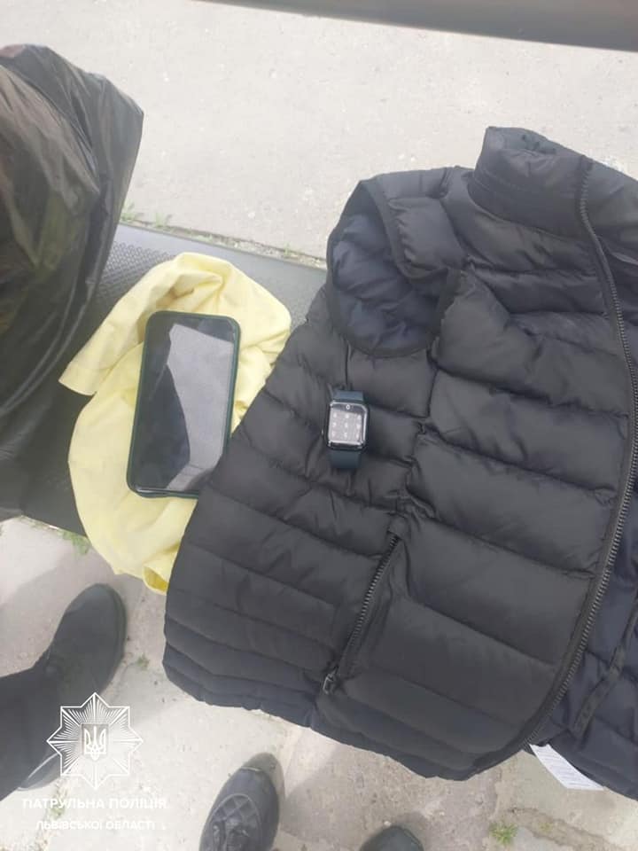 Під час екскурсії у центрі Львова обікрали школяра.