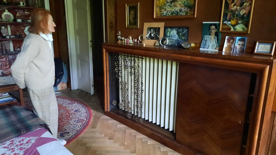 Львів'янка зберегла автентичний інтер'єр своєї квартири 30-х років. Фото: Суспільне