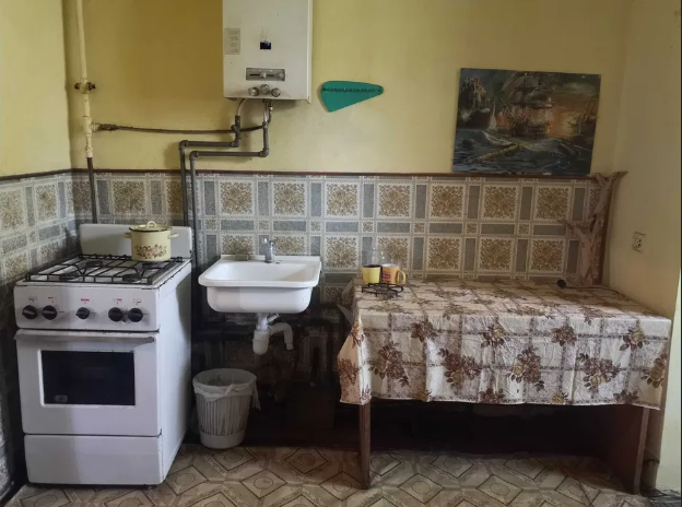 У Львові здають двокімнатну квартиру площею 74 кв. м із індивідуальним опаленням за 3 тис. гривень.