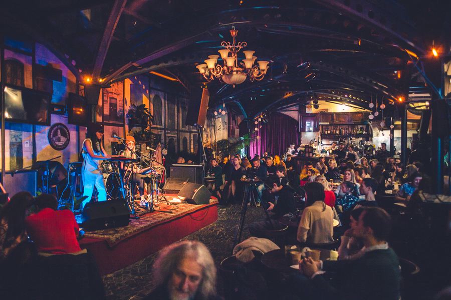 Зустріч Нового року у Львівській копальні кави