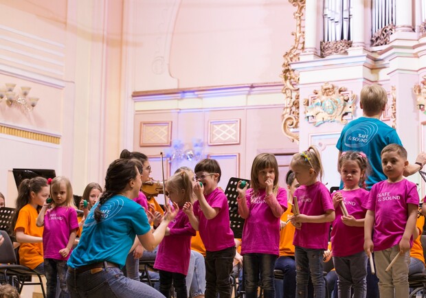 Лісова музична школа. Перший дзвоник.