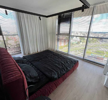 Елітний пентхаус із краєвидом на Львів.