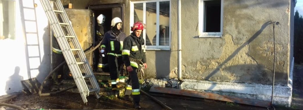 У Старому Самборі згоріла школа. ФОТО: LMN.