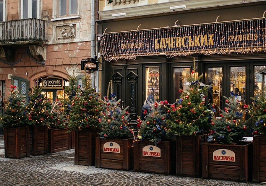 Ресторани у центрі Львова для зустрічі Нового року: огляд із цінами