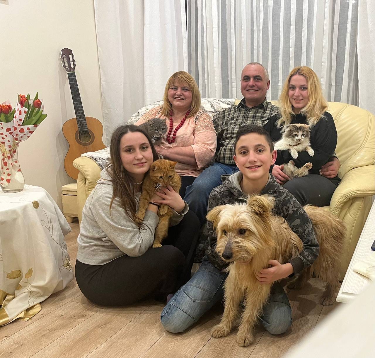 З початку 2023 року у Львові "всиновили" дев'ятьох котів і собак — фото щасливчиків.