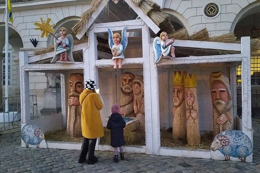 Шопка на площі Ринок у Львові.