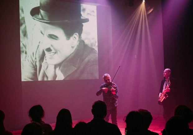 Музичні хіти світового кіноекрану.