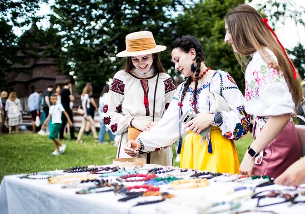 Ярмарок на Покрови.