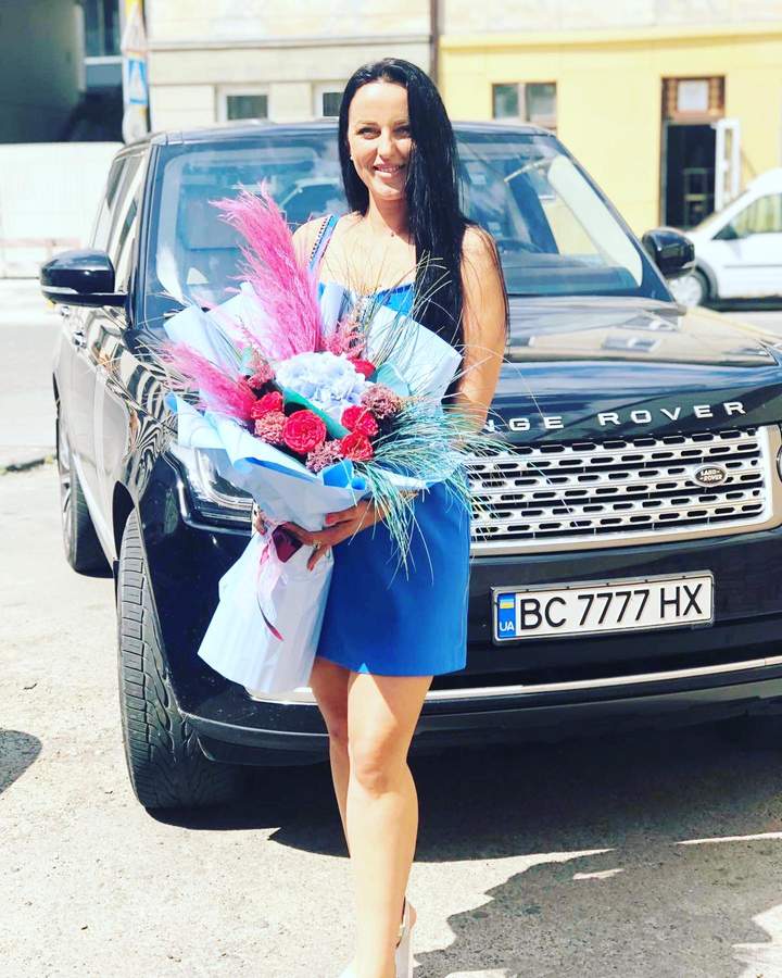 Львівську бізнесвуменку затримали п’яною за кермом Range Rover.