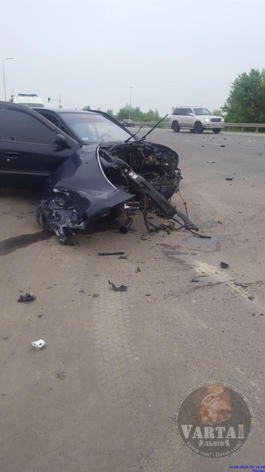 На об'їзній Львова сталась масштабна ДТП. Фото: Варта1