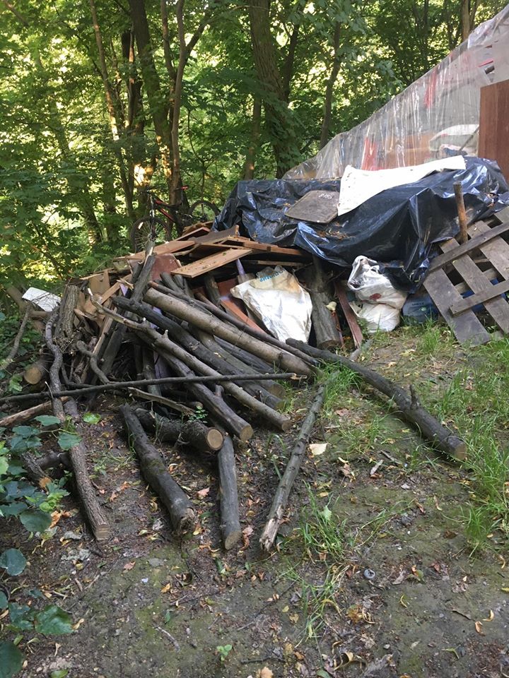 У львівському парку незаконно будували церкву. Фото: Євген Бойко