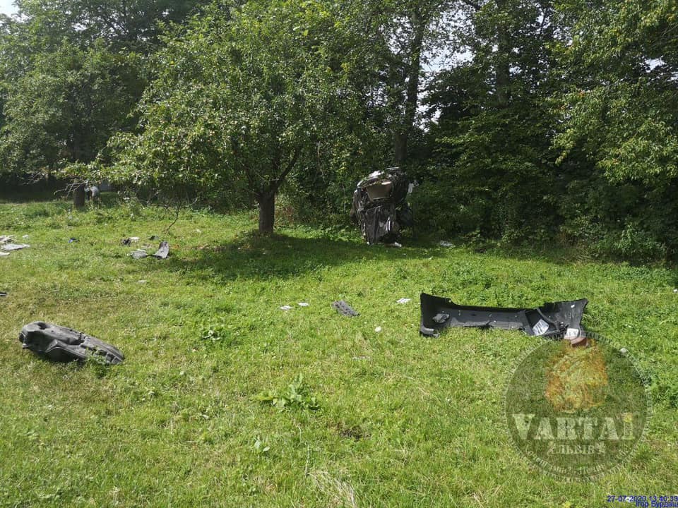 На Львівщині сталася моторошна автотроща. Фото: Варта1