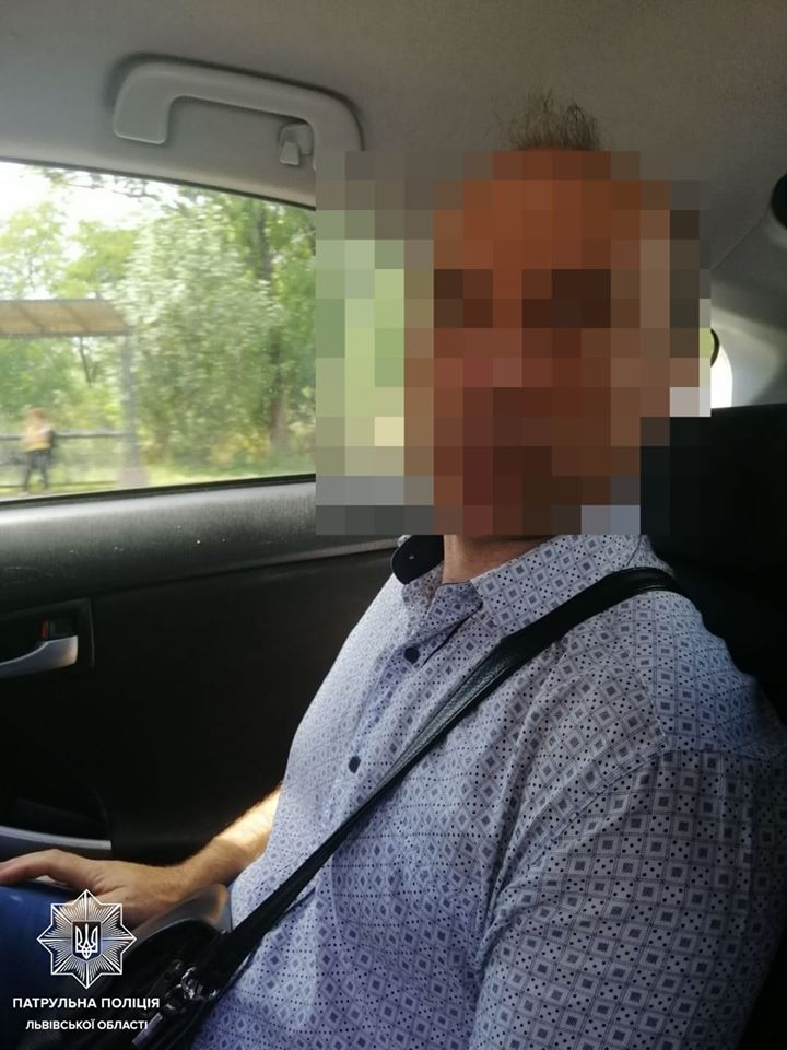 У Львові чоловік пропонував інтимні послуги 14-річному хлопцю. Фото поліції
