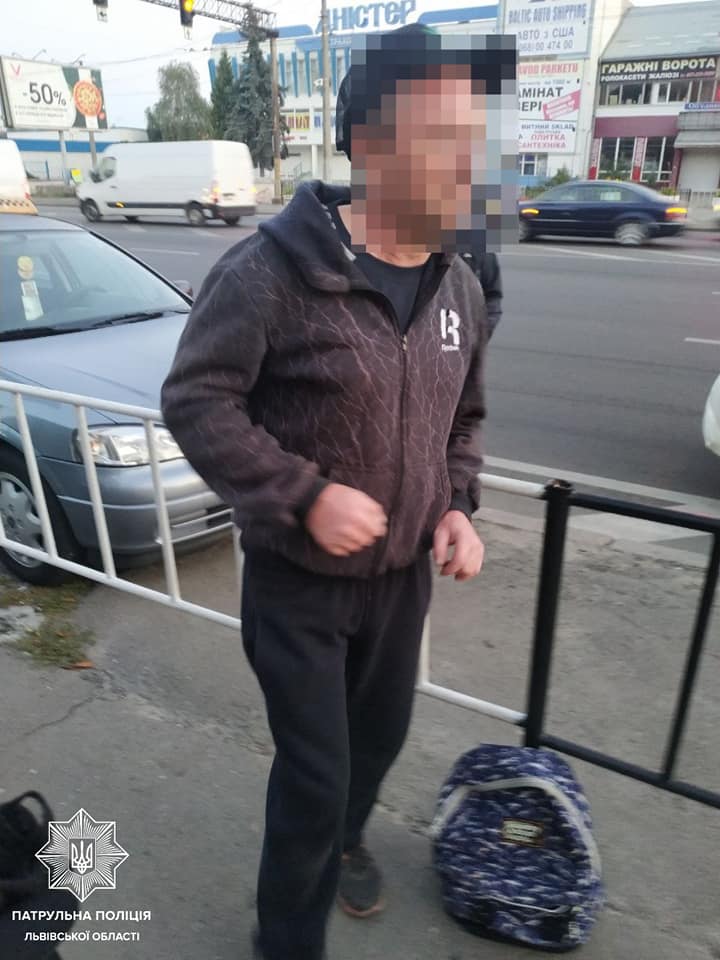 У Львові миттєво затримали мінера трамвая. Фото поліції