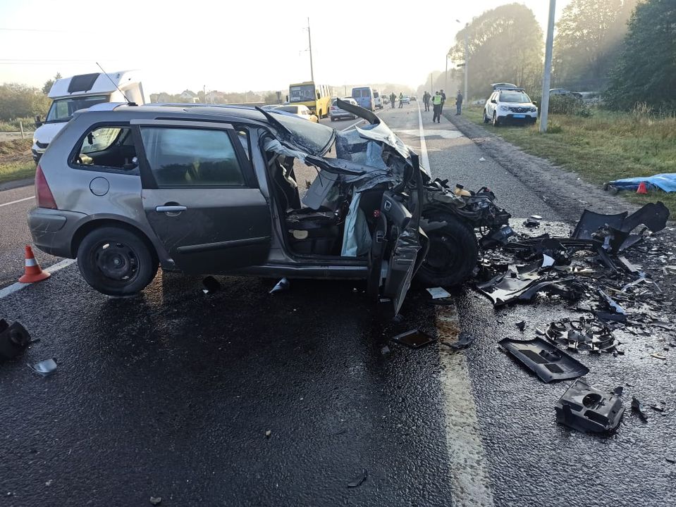 Біля Бартатова на Львівщині в ДТП загинули двоє людей. Фото поліції