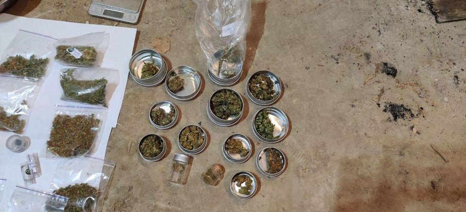  22-річний львів'янин оптом продавав наркотики. Фото поліції