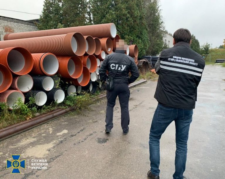 Львівську посадовицю викрили на систематичному хабарництві. Фото: СБУ