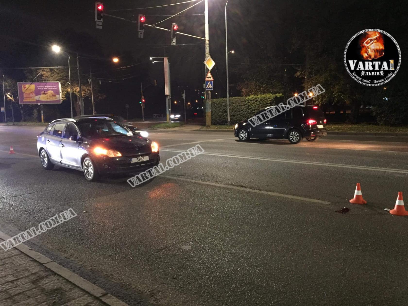 У Львові на вулиці Промисловій автомобіль збив пішохода на переході. Фото: Варта1